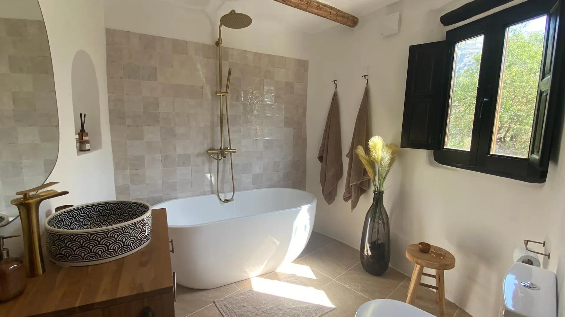 Rustic Apartment In Lanjarón