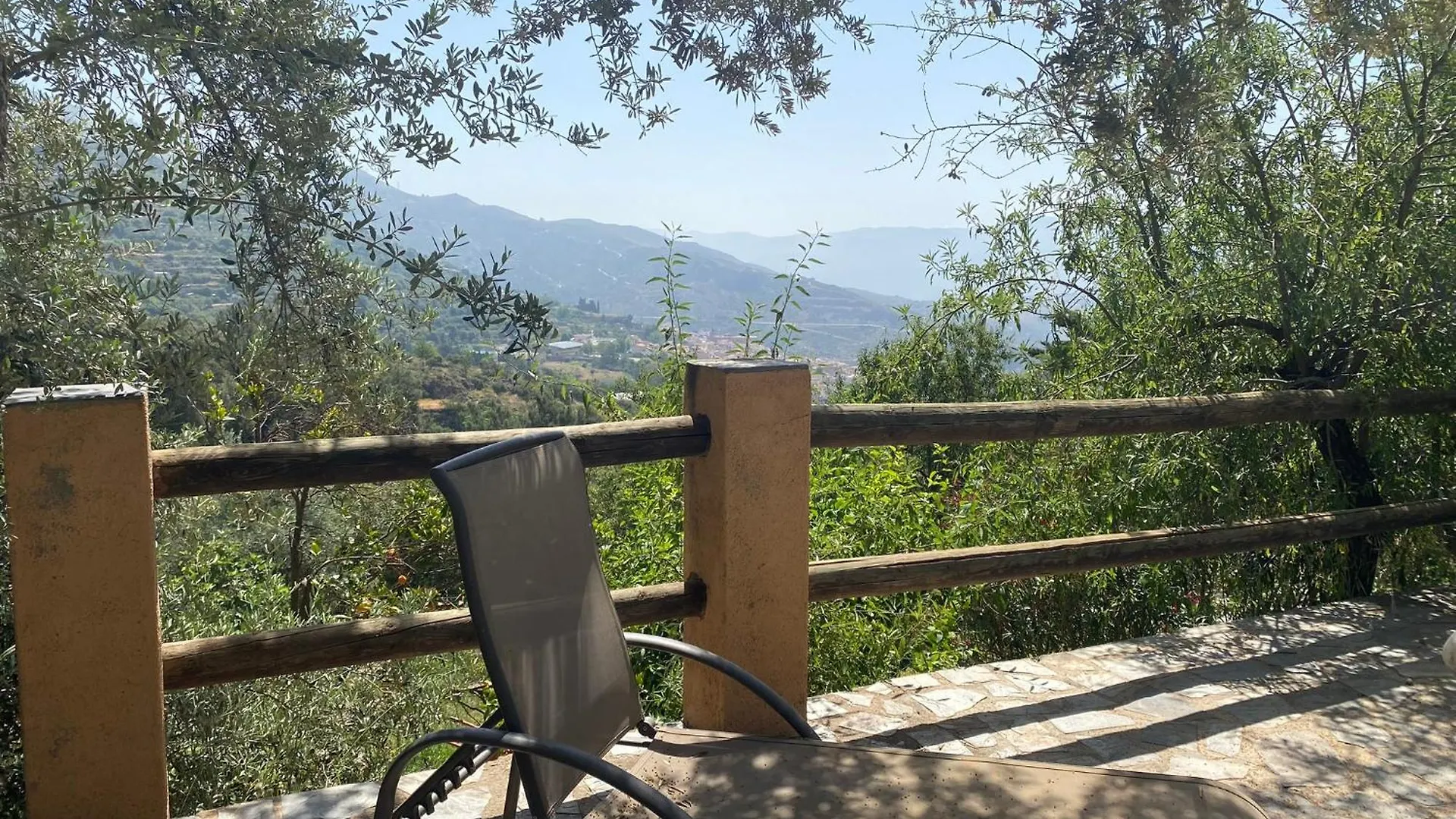 Rustic Apartment In Lanjaron 0*,